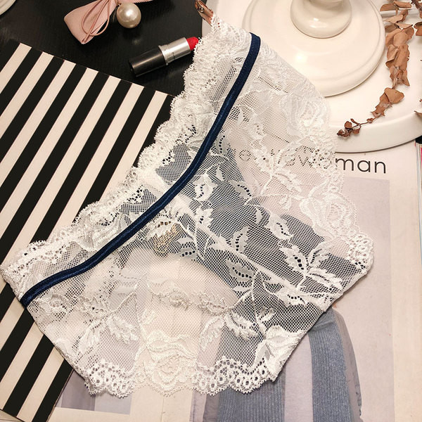 Γυναικεία δαντελένια μπικίνι με κορδέλα