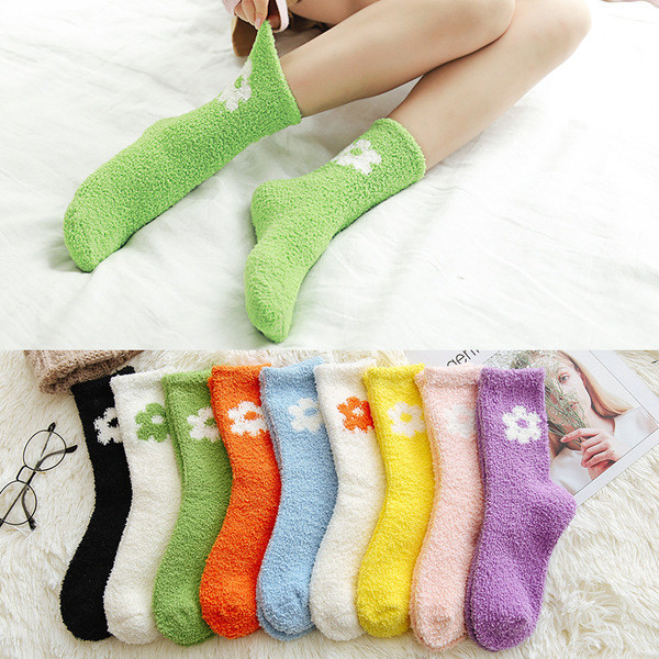 Γυναικείες χειμερινές κάλτσες από μαλακό ύφασμα με τύπωμα