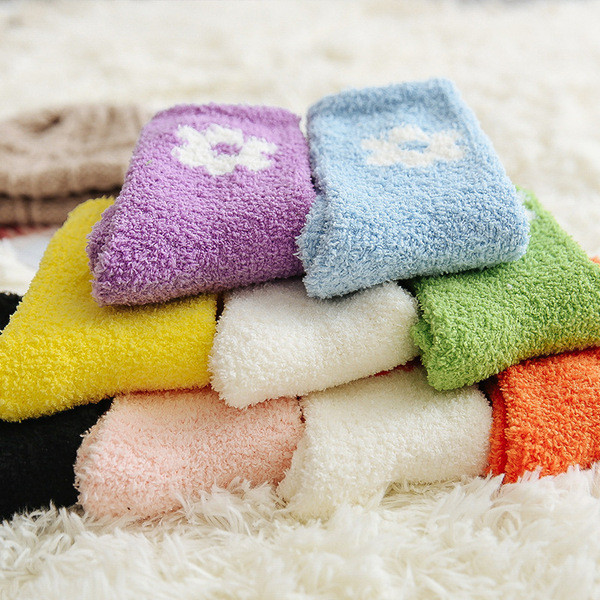 Γυναικείες χειμερινές κάλτσες από μαλακό ύφασμα με τύπωμα