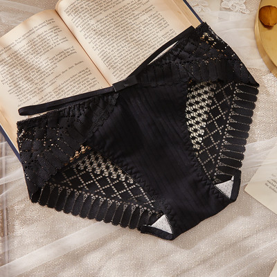 Új, alacsony derékú női bikini modell