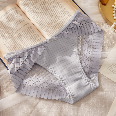 Új, alacsony derékú női bikini modell