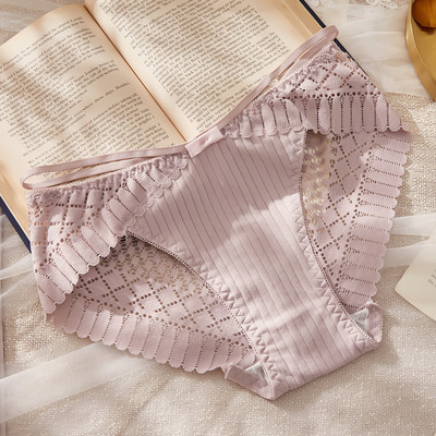 Új, alacsony derékú női bikini modell