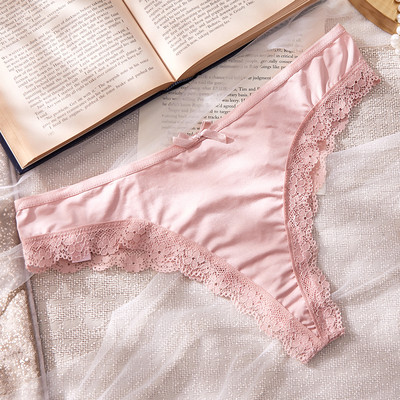 Νέο μοντέλο γυναικεία στρινγκ με δαντέλα και κορδέλα