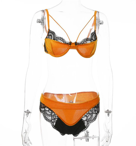 Modern kétrészes szett narancssárga csipkével