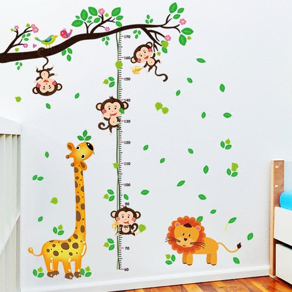 Lipdukas vaikų kambariui su įvairiais elementais