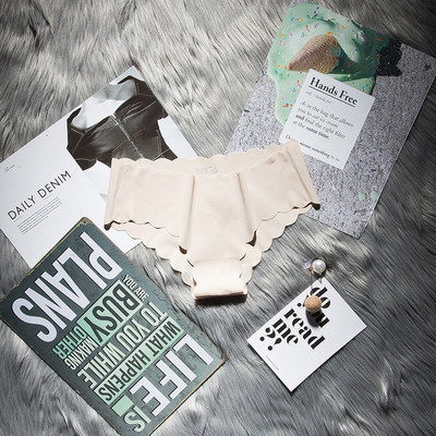 Varrat nélküli női bikini sima minta