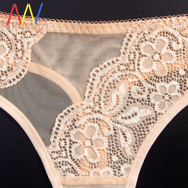 Γυναικεία στριγκ μπικίνι  μεδαντέλα