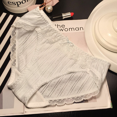 Női pamut bikini csipkével