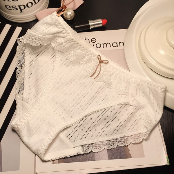 Női pamut bikini csipkével