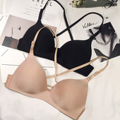 Női melltartó, hátul keresztezett vékony pántokkal