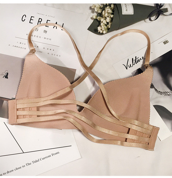 Női melltartó, hátul keresztezett vékony pántokkal