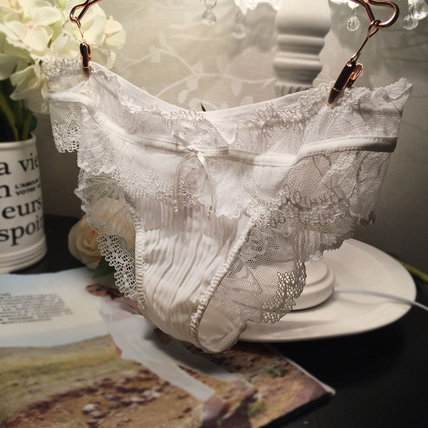 Γυναικείο μπικίνι με δαντέλα