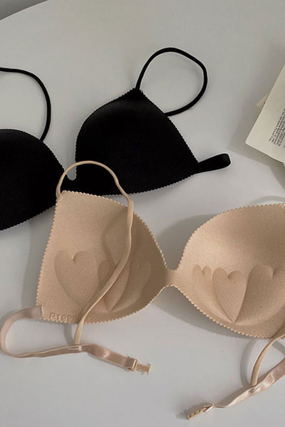 Sima női melltartó háromszög alakú, vékony pántokkal