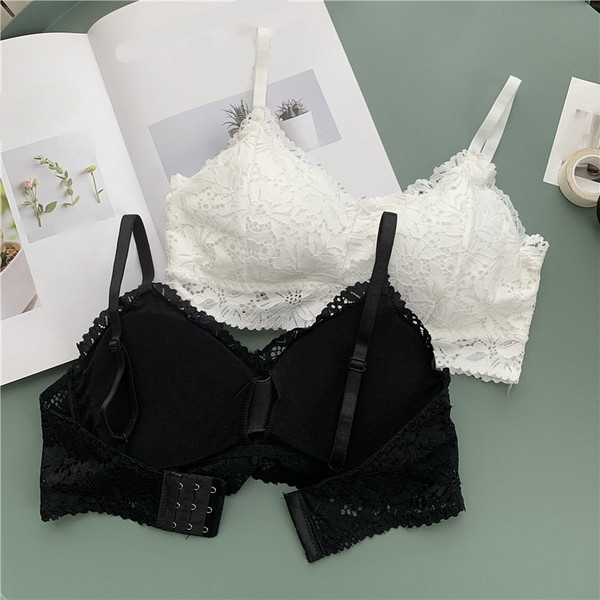 Női csipke melltartó V-nyakkal