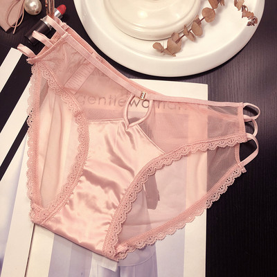 Női bikini kivágott résszel és csipkével