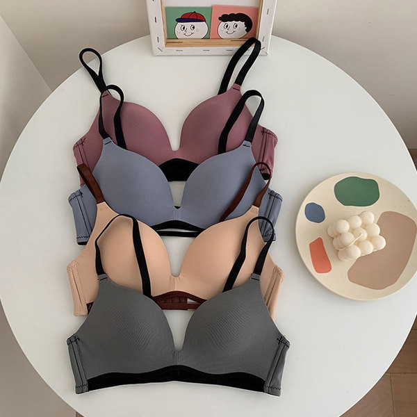 Γυναικείο σουτιέν με λαιμόκοψη - κλασικό μοντέλο