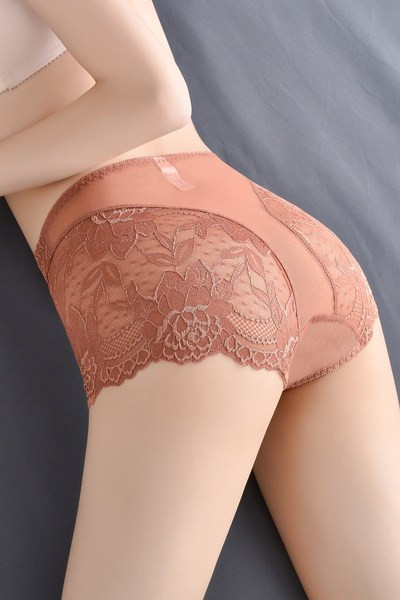 Σετ από τέσσερα γυναικεία μπικίνι με ψηλή μέση και δαντέλα