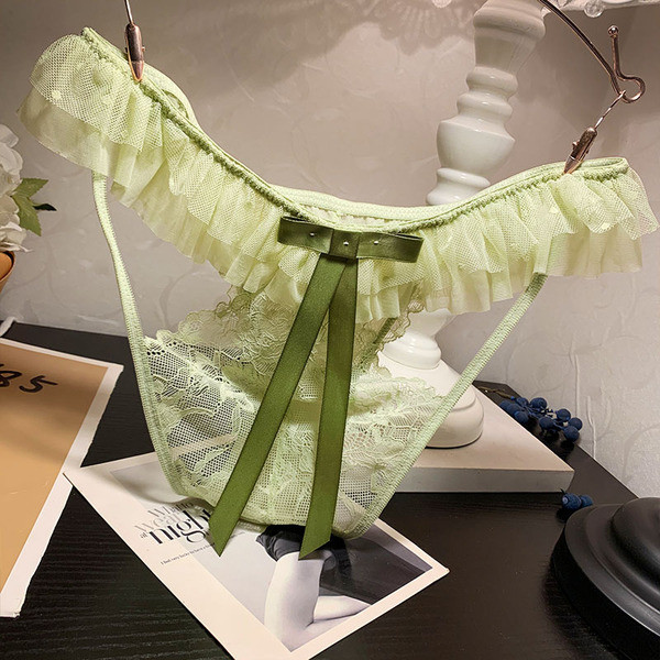 Női bikini csipkével és szalaggal - vágott résszel