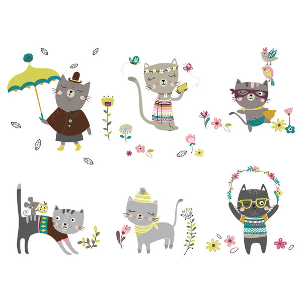 Gyermekszoba dekoráció macskákkal és különféle elemekkel