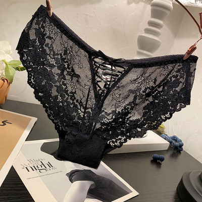 Ženski čipkasti bikini s vezicama