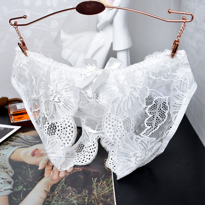 Γυναικεία δαντελένια  μπικίνι με άνιγμα και κορδέλα