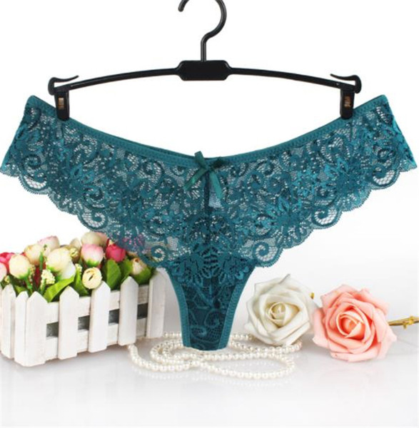 Női bikini típusú csipke tangák