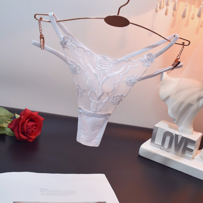 Διαφανή γυναικεία στρινγκ με κοψίματα και κεντήματα