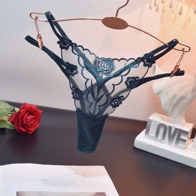 Διαφανή γυναικεία στρινγκ με κοψίματα και κεντήματα