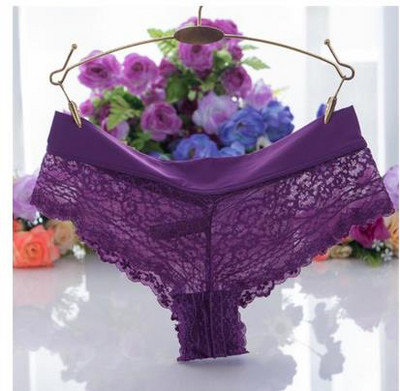 Lezser női bikini csipkéből