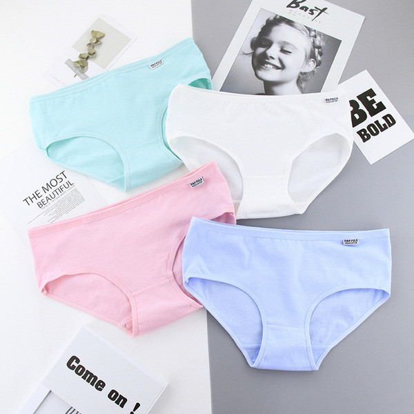 Σετ γυναικείων μπικίνι 4 τεμαχίων - κλασικό μοντέλο