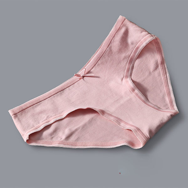 Σετ  από 4 γυναικεία μπικίνι με κορδέλα