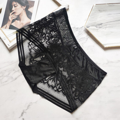 Új női bikini modell virágos motívumokkal