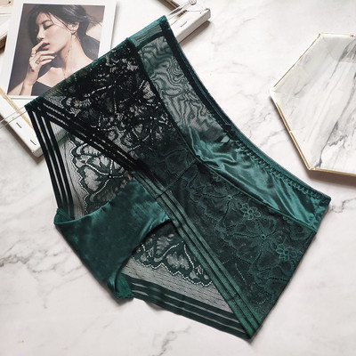 Új női bikini modell virágos motívumokkal