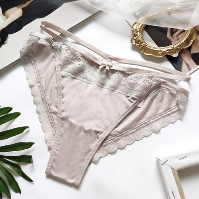 Σύγχρονο γυναικείο μπικίνι με δαντέλες