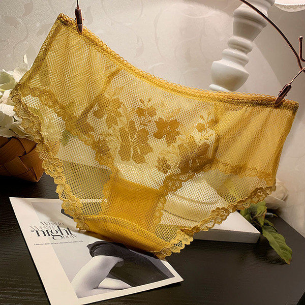 Átlátszó női bikini hímzett virágokkal és csipkével