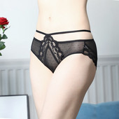 Modern fehérnemű csipkével