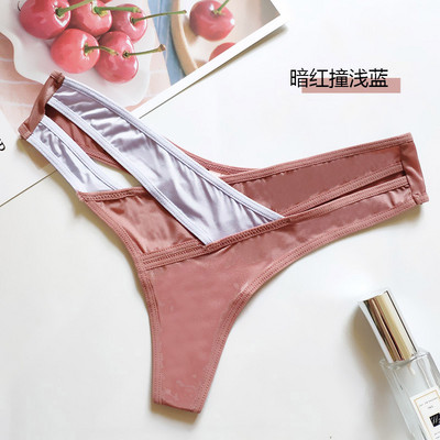 Γυναικεία στρινγκ δύο χρωμάτων με στάνταρ μέση