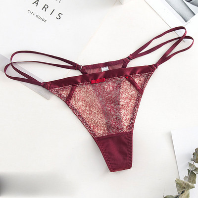 Μοντέρνα γυναικεία στρινγκ με δαντέλα και κορδέλα