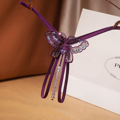 Изрязан модел дамски прашки с перли и бродерия пеперуда с пайети