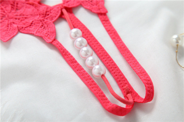 Női tangák gyöngyökkel és virághímzéssel