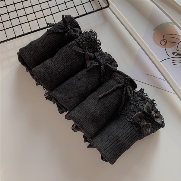 Öt fekete női bikini szett