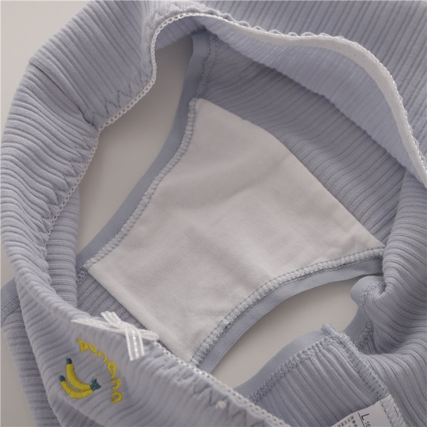 Öt darab női bikini szett hímzéssel