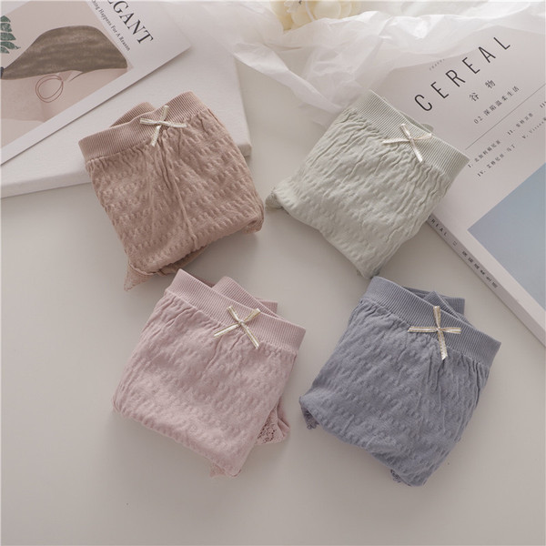 Négy pamut bikini szett csipkével