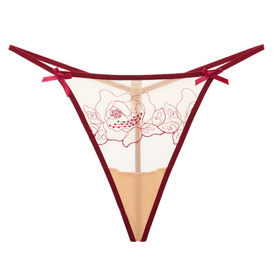 Aktuális női tangák hímzéssel