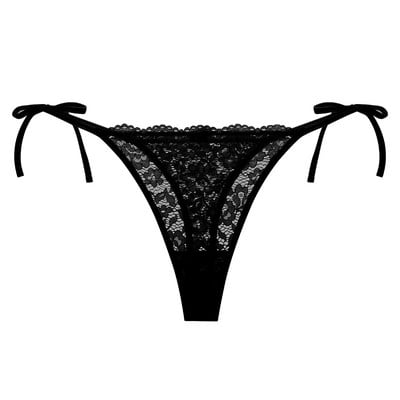 Aktuális női tangák hímzéssel