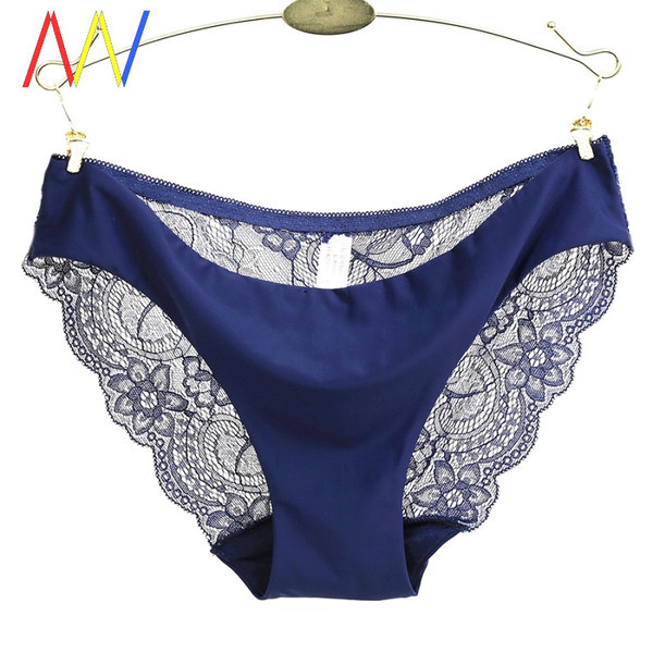 Női bikini alacsony derékkal, hátul csipkével