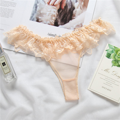 Διαφανές μοντέλο γυναικεία στρινγκ με δαντέλα