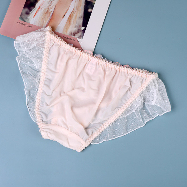 Modern női bikini szalaggal és csipkével