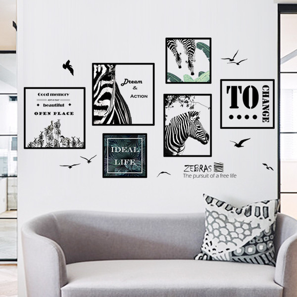 Sienų apdaila su paveikslais ir užrašais