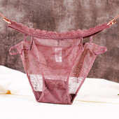 Átlátszó női bikini új modellje